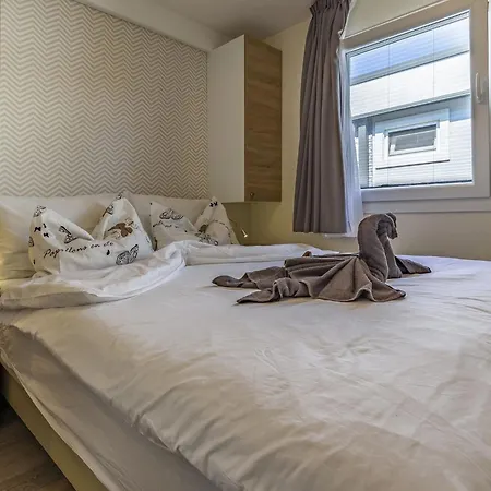 Mobile Superior-11 By Interhome Pula