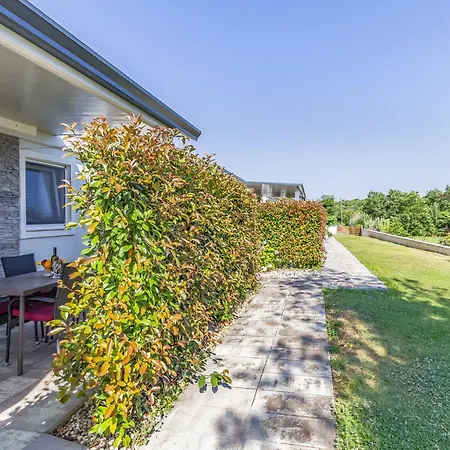 Mobile Superior-11 By Interhome Dom wakacyjny Pula