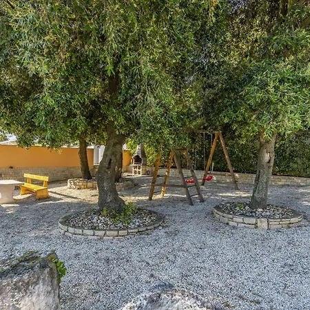 Mobile Superior-11 By Interhome Pula