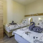 בית נופש Mobile Superior-11 By Interhome *