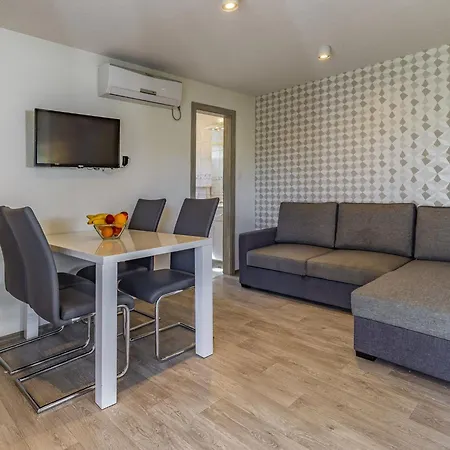 בית נופש Mobile Superior-11 By Interhome